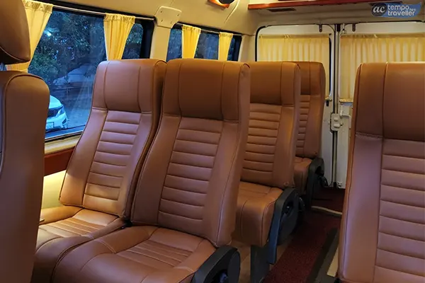 7 Seater Tempo Traveller Deluxe in Delhi
