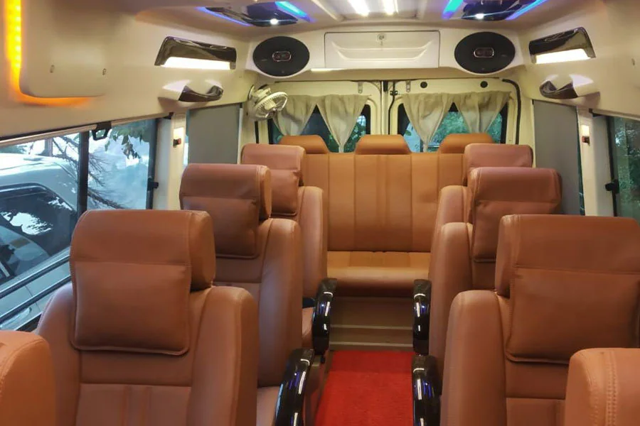 9 Seater Maharaja Tempo Traveller Executive in Delhi
