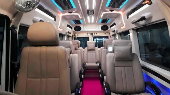 9 Seater Maharaja Tempo Traveller Luxury in Delhi